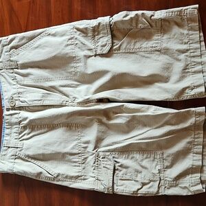 Levi's Beige Cargo Shorts WAIST 30" 20 REG
